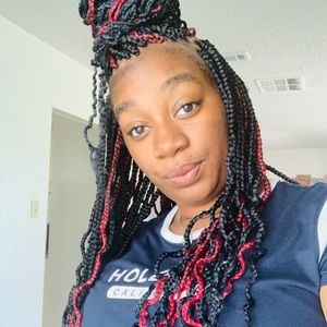 Meet your Posher, Shea